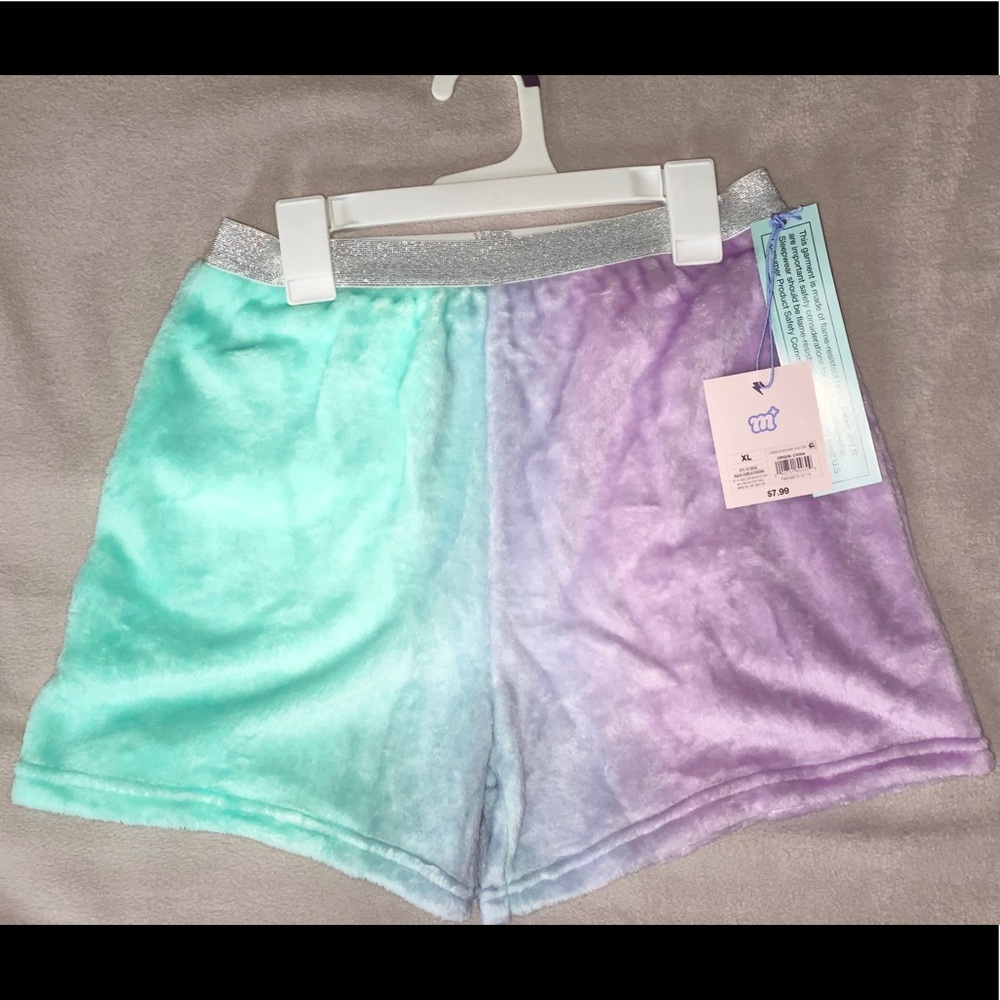 Girls shorts